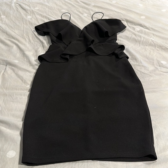 M Boutique black dress with mesh cut out - Picture 2 of 4